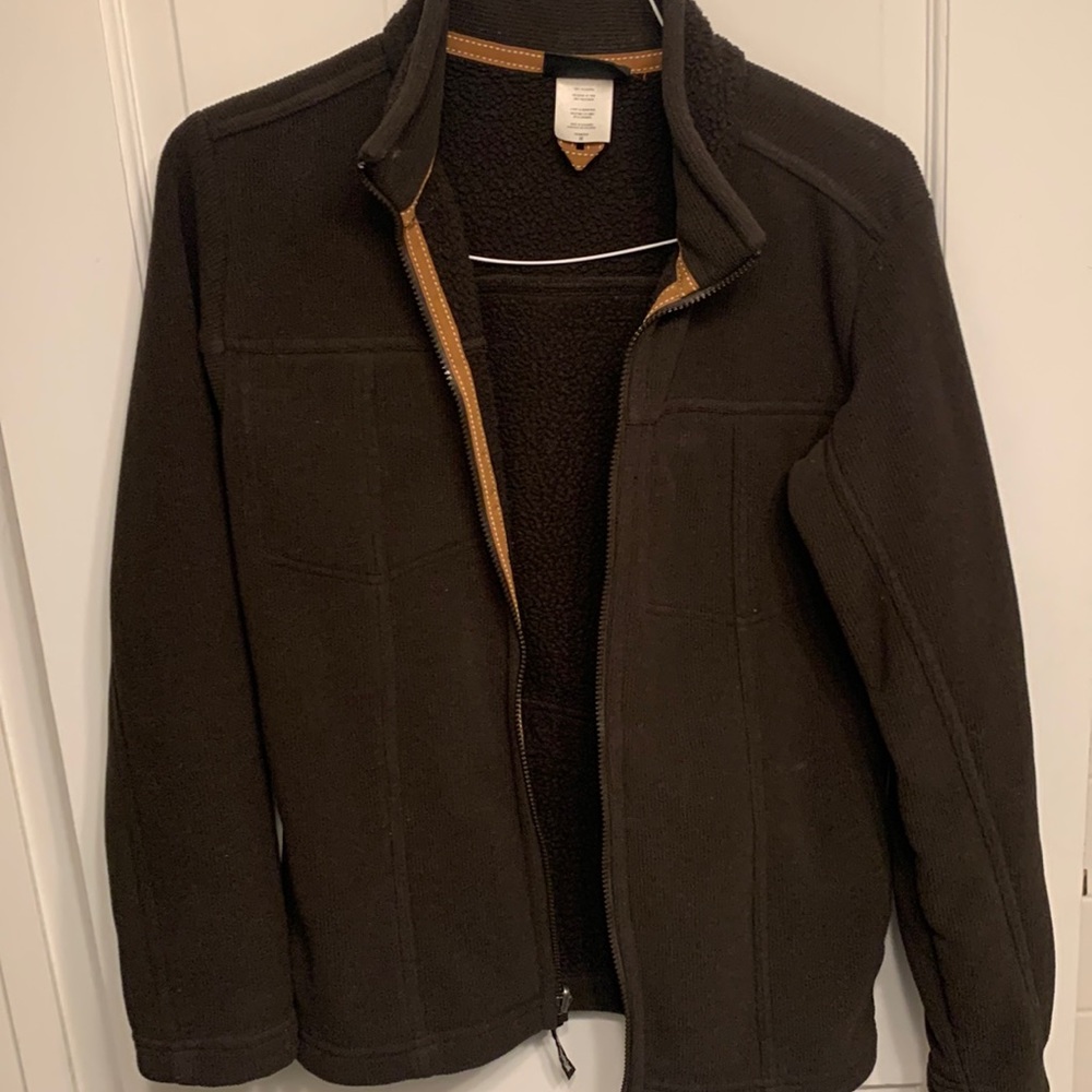 Patagonia brown women’s synchilla zip up jacket.